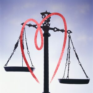 Scale image and a read heart.